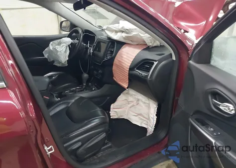 2019 Jeep Cherokee Latitude Plus 4X4 from USA, damaged, VIN 1C4PJMLB0KD335576